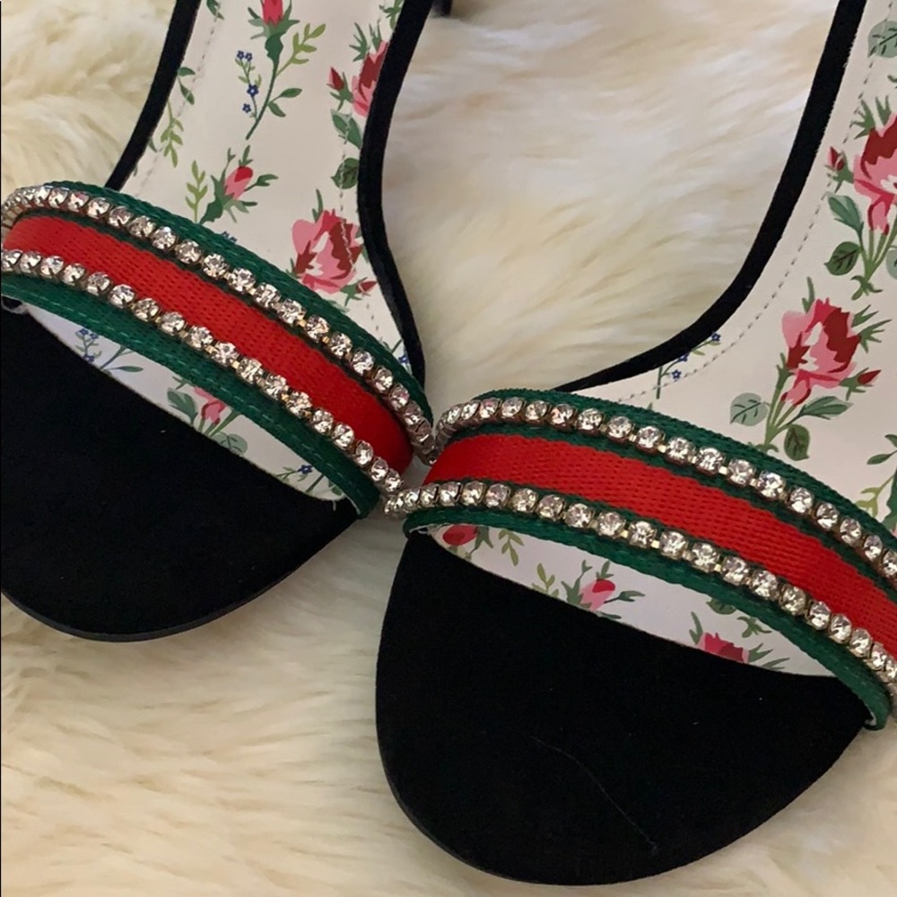 {Last Item}...